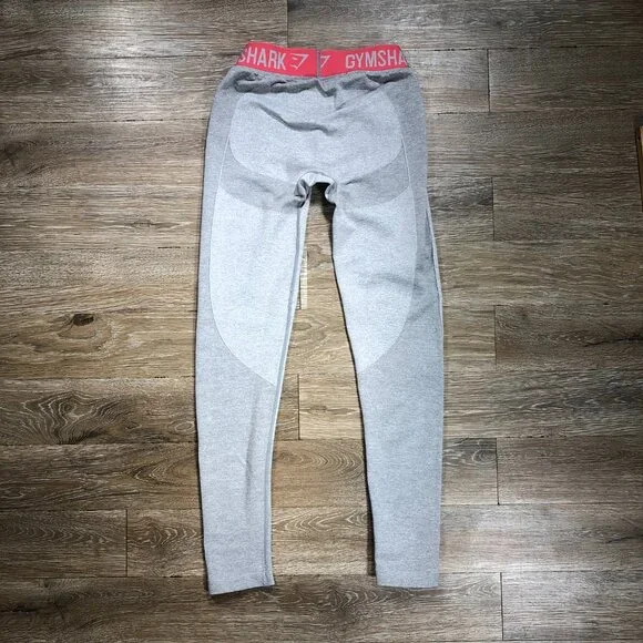 Gymshark Dry Leggings Size Small Gray Pink - Picture 2 of 8